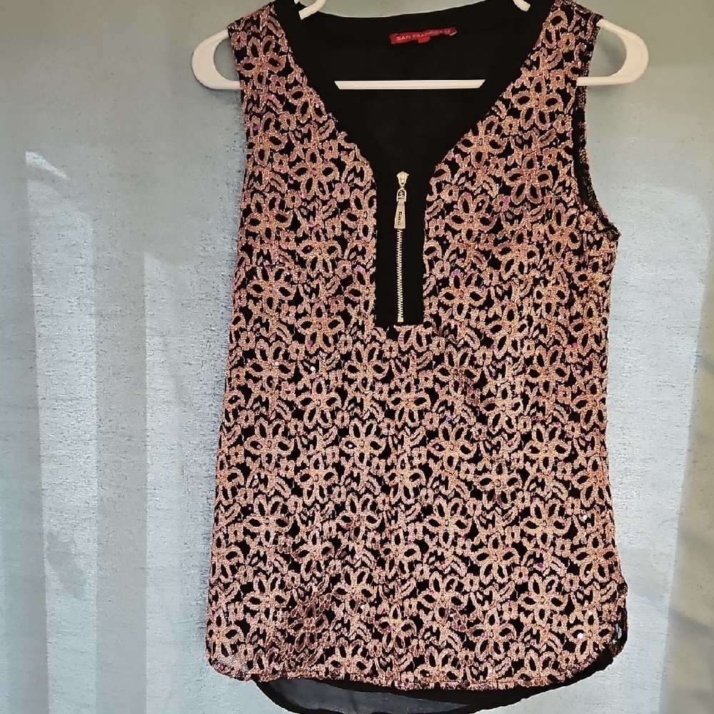 Chic‎ Black and Pink Lace Women's Blouse